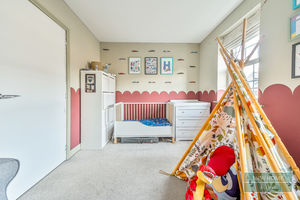 Photo 16- click for photo gallery